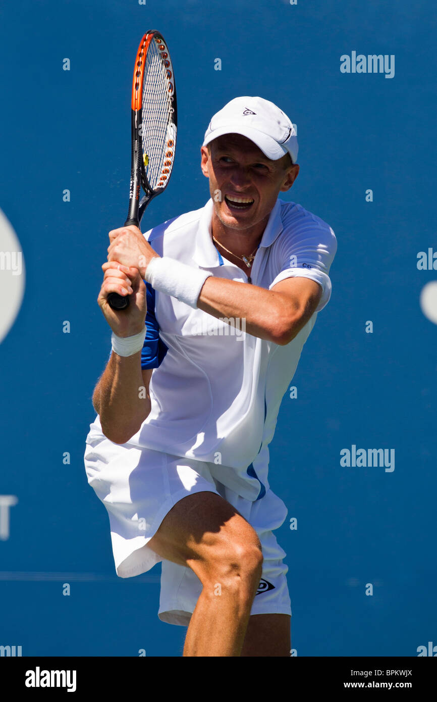 Nikolay Davydenko (RUS) im Wettbewerb bei der 2010 US Open Tennis Stockfoto