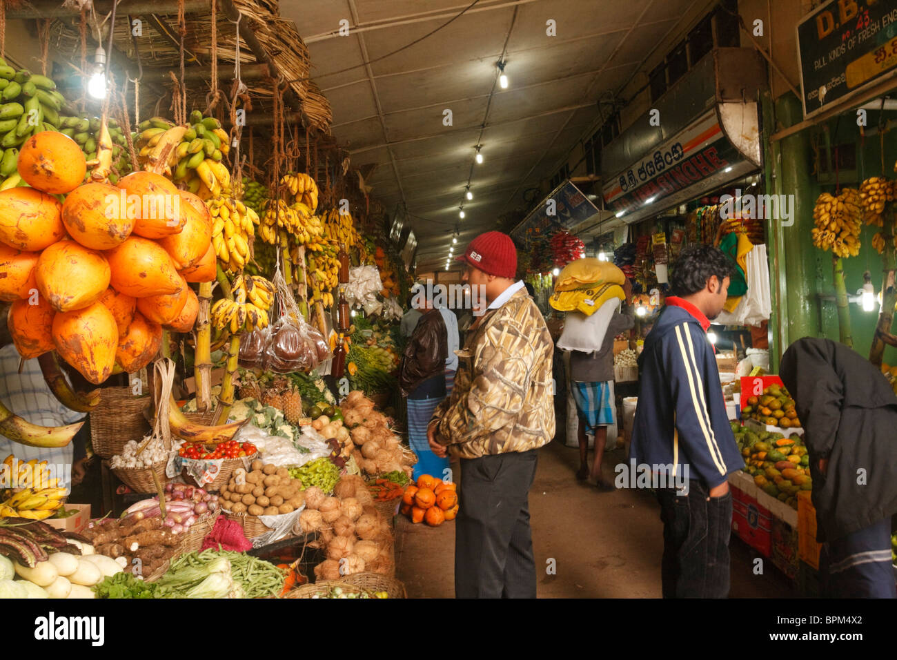 Ein geschäftiger Markt Ort in Nuwara Eliya, Sri Lanka, im Jahr 2010 getroffen. Stockfoto