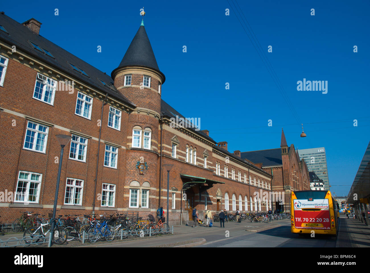 Berntorffsgade Straße vor dem Hauptbahnhof Hauptbahnhof Kopenhagen Dänemark Mitteleuropa Stockfoto