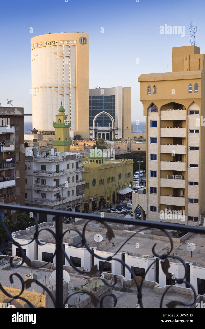 Hotel Corinthia Bab und Moschee, Tripolis, Libyen, Afrika Stockfoto