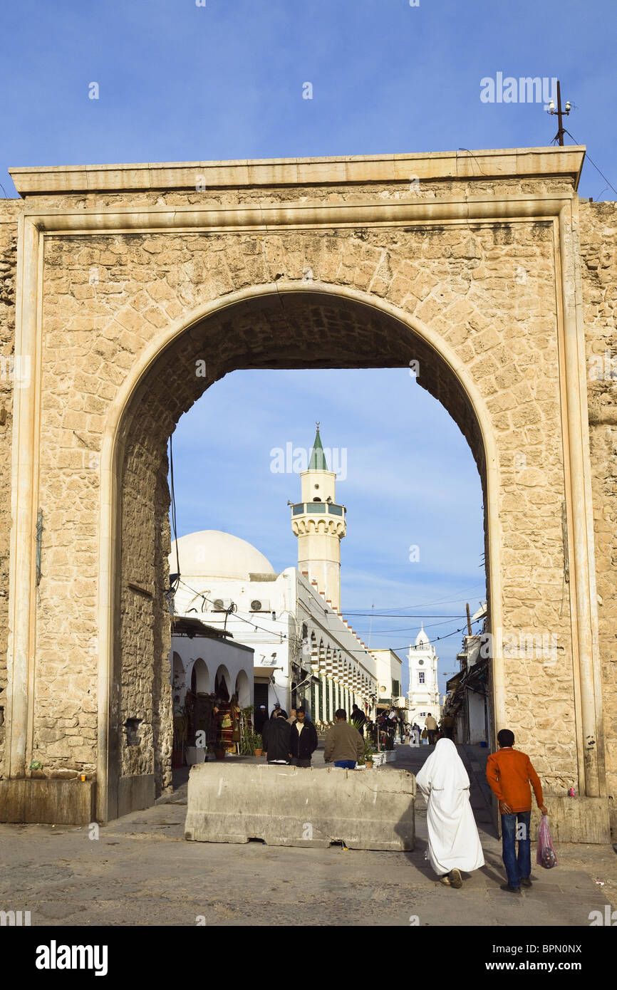 City Gate Bab al Khendig, Old Town, Green Square in Tripolis, Libyen, Afrika Stockfoto