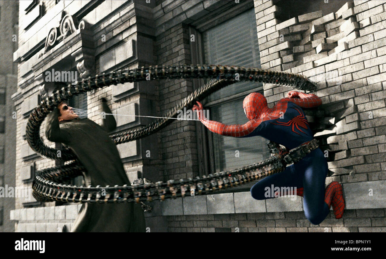 Alfred Molina Tobey Maguire Spider Man 2 2004 Stockfotografie Alamy