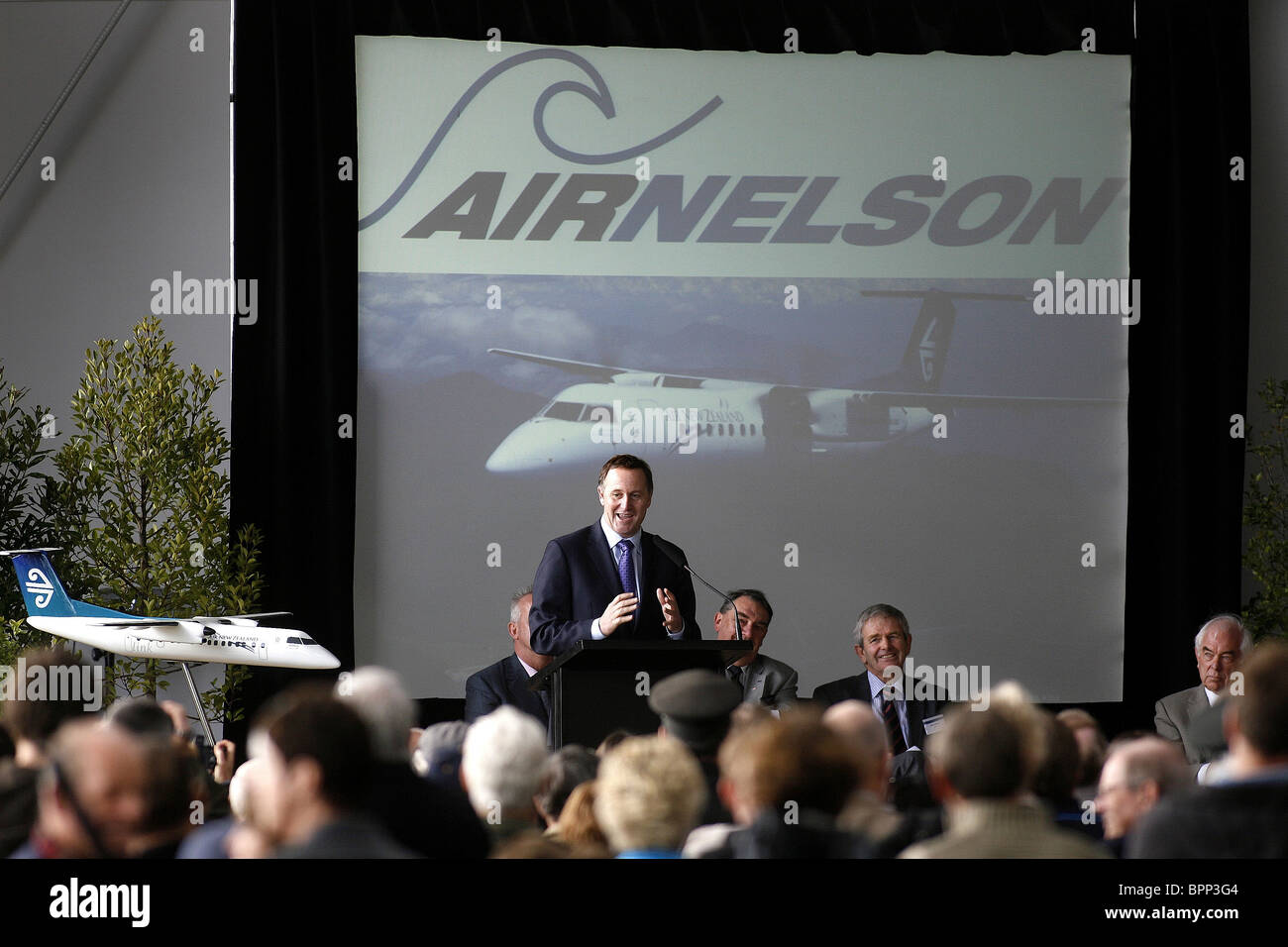 New Zealand Premierminister John Key bei der Eröffnung einer neuen Anlage für Air New Zealand und Air Nelson in Nelson Stockfoto