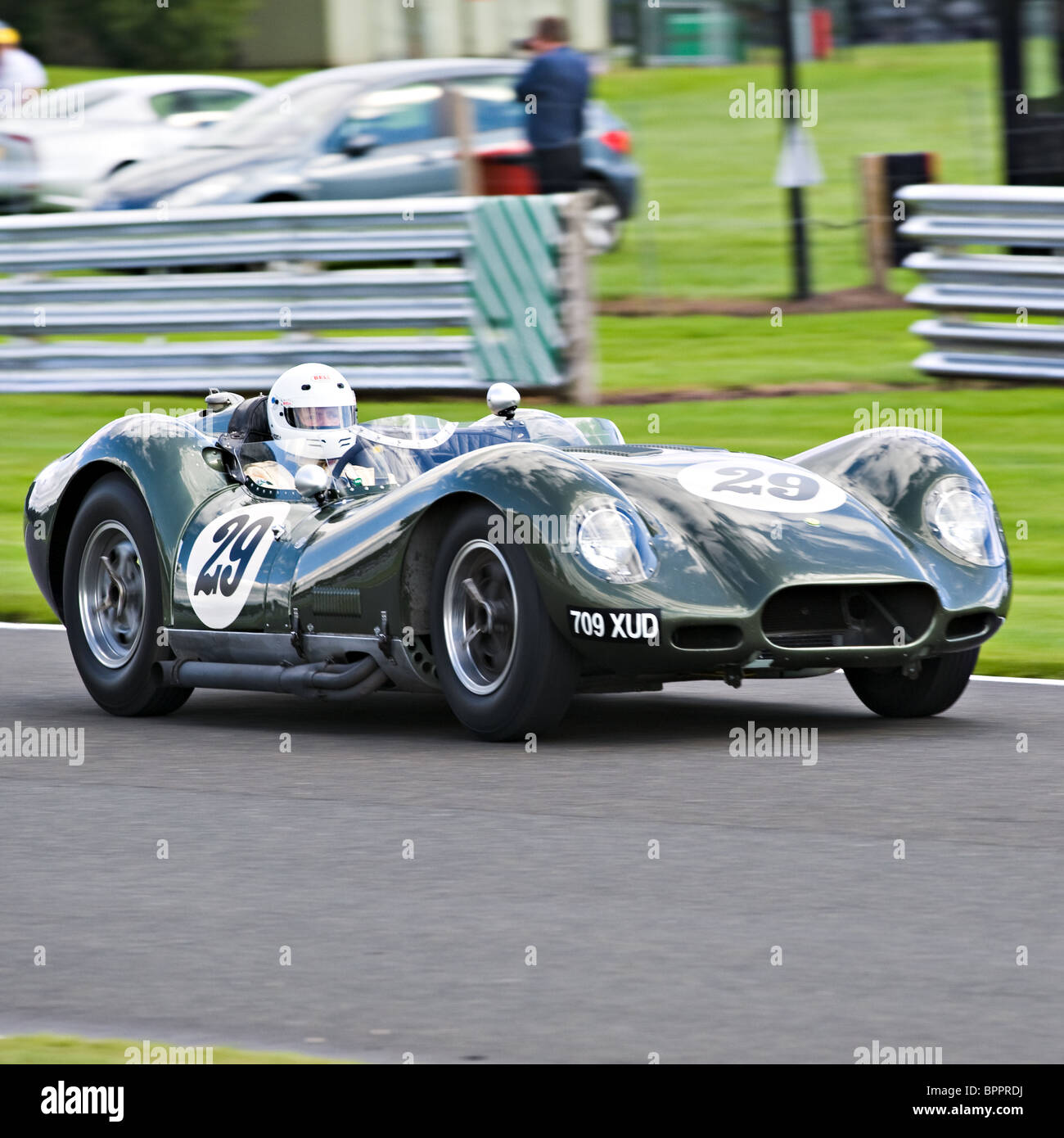 Lister Knobly Jaguar Rennsport Auto Trophy Rennen in Oulton Park Motor Race Circuit Cheshire England Vereinigtes Königreich UK Stockfoto