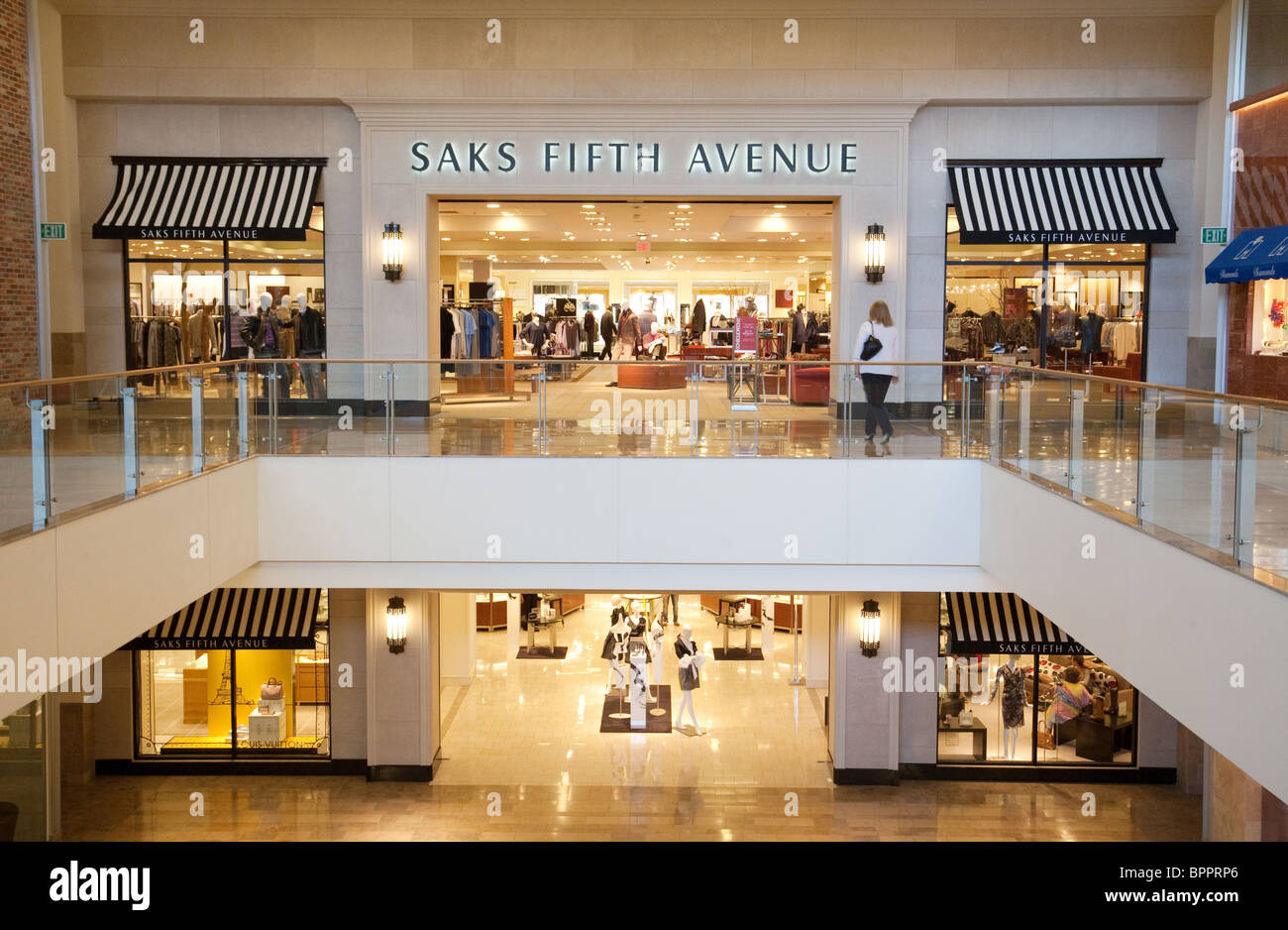 Saks Fifth Avenue Store, The Fashion Show Mall, Las Vegas, Nevada, USA  Stockfotografie - Alamy