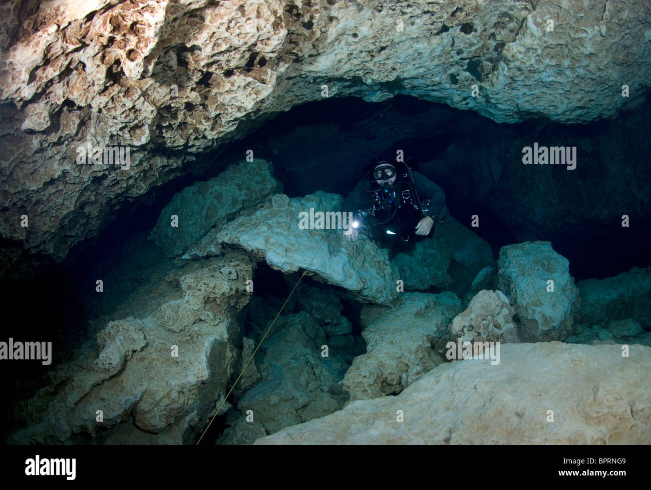 Cave Diver in Jackson blau, Marianna, Florida, USA Stockfoto