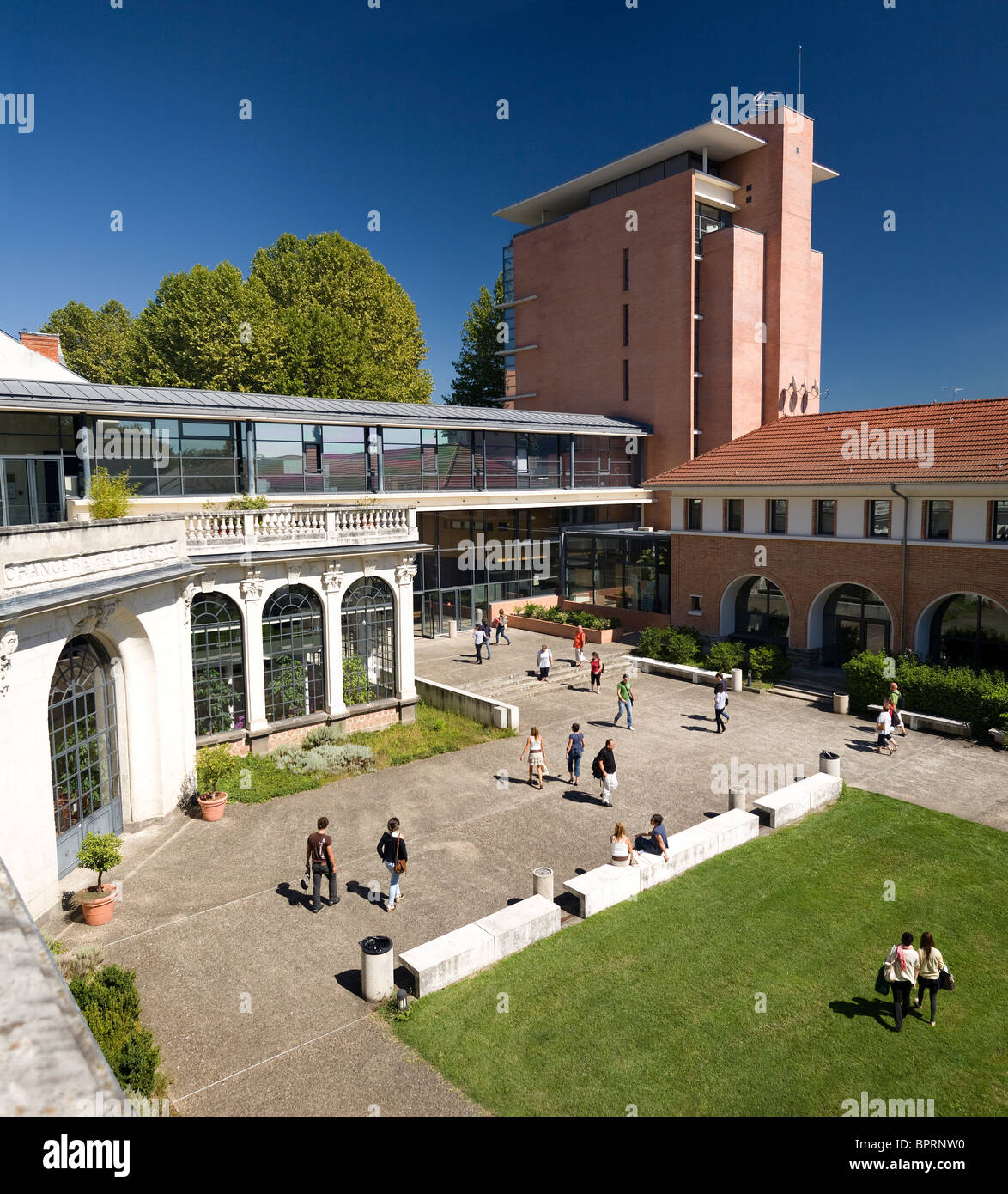 Das Vichy Universitätszentrum, bekannt als "Pôle Lardy" (Frankreich). Pôle Universitaire de Vichy Val d ' Allier (Auvergne - Frankreich). Stockfoto