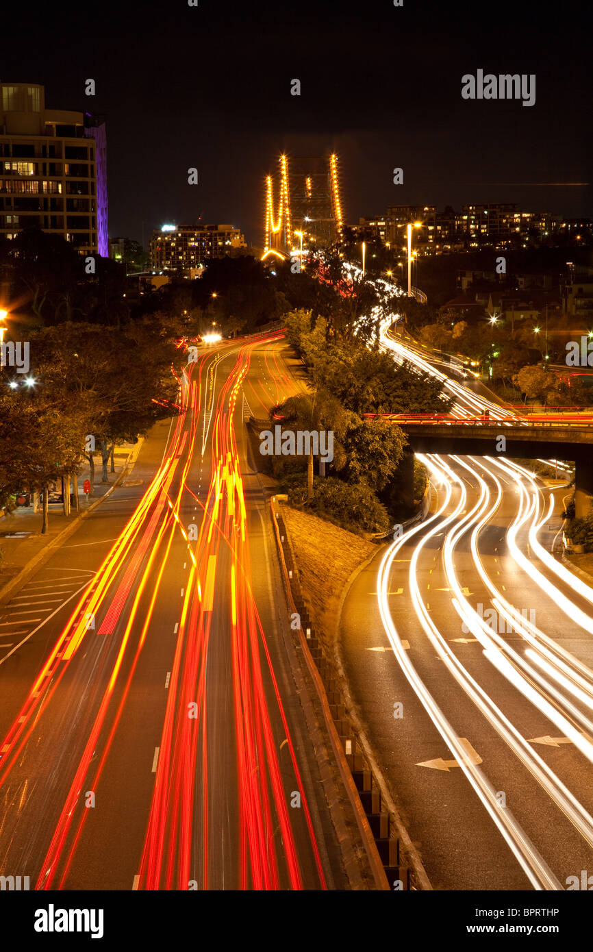 Stadt von Brisbane in der Nacht Stockfoto