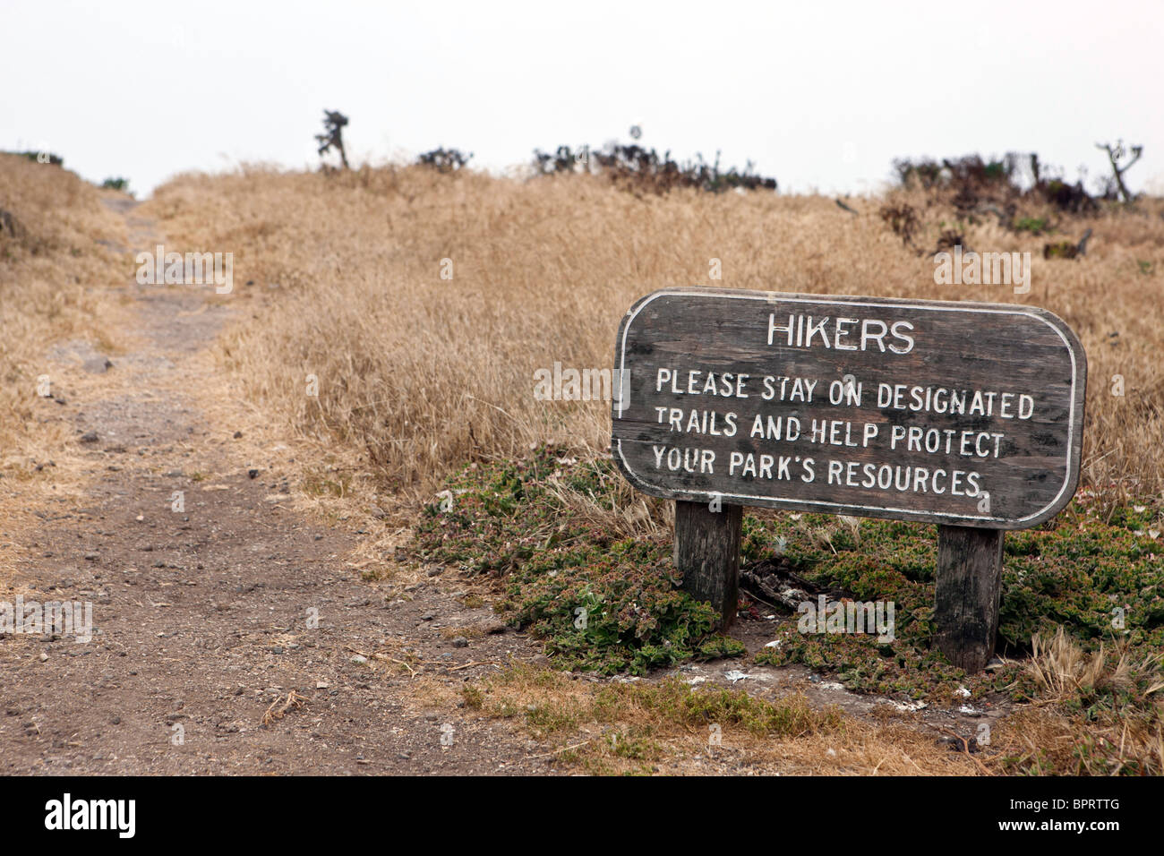 Melden Sie Achtung Wanderer Willkommen auf Wanderwege, Anacapa Island, Channel Islands Nationalpark, California, Vereinigte Staaten von Amerika an Stockfoto