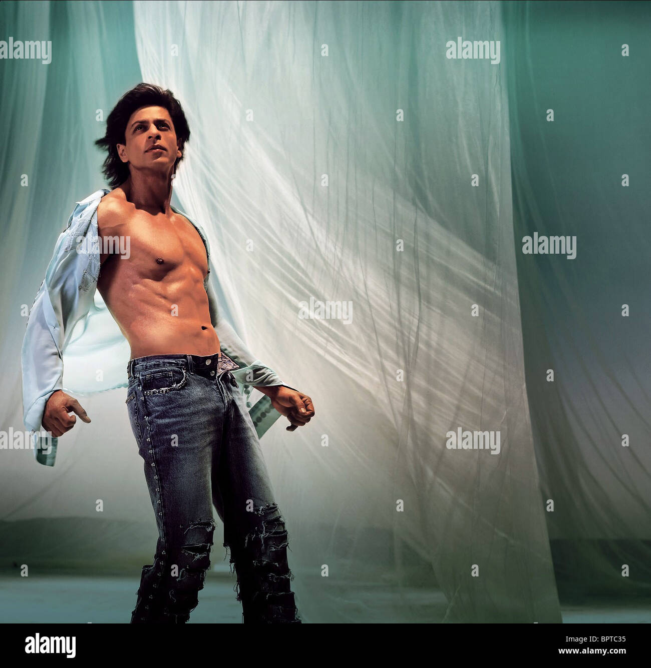 Shahrukh Khan Om Shanti Om 2007 Stockfotografie Alamy 