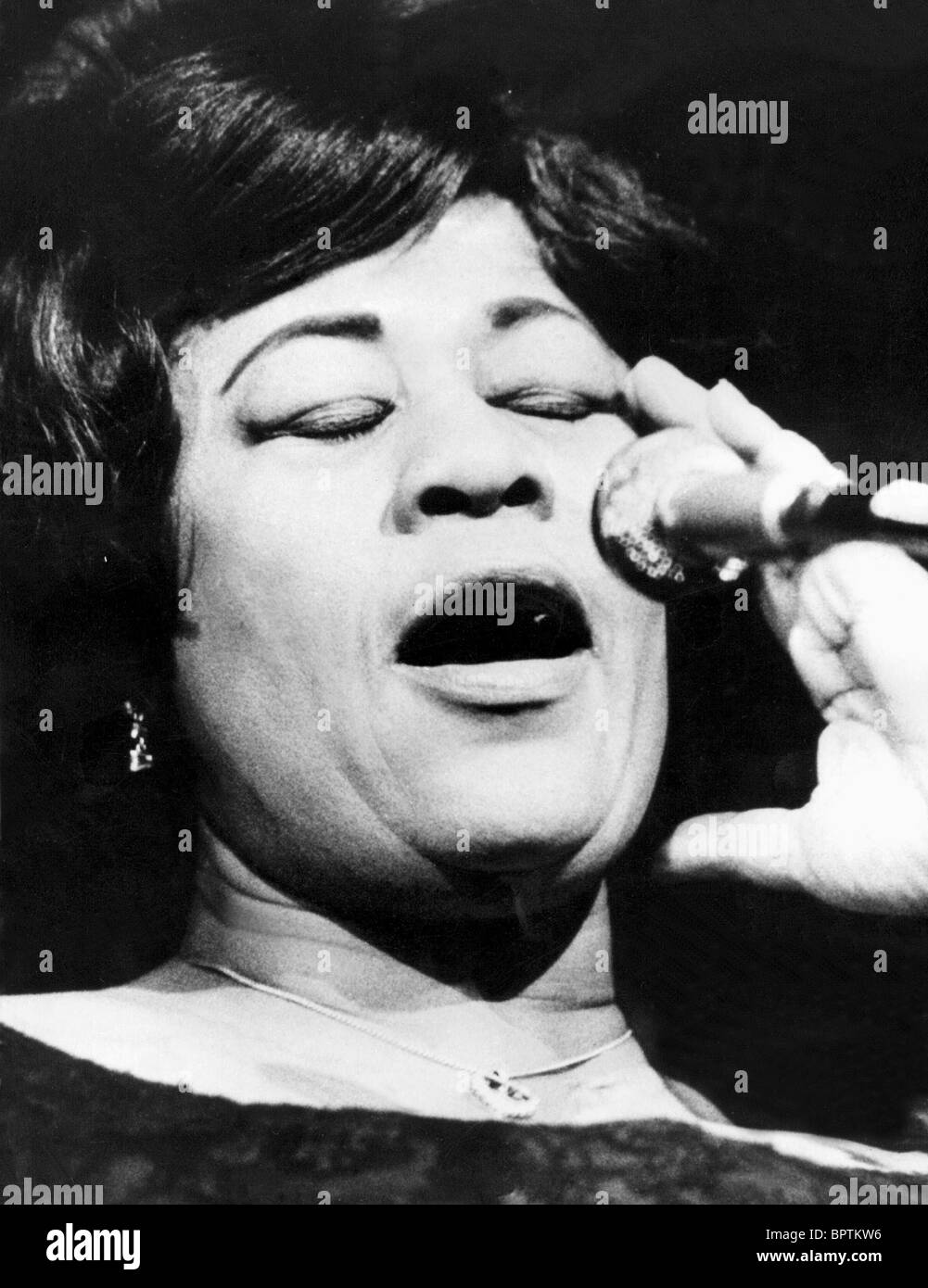 ELLA FITZGERALD SÄNGER (1958) Stockfoto