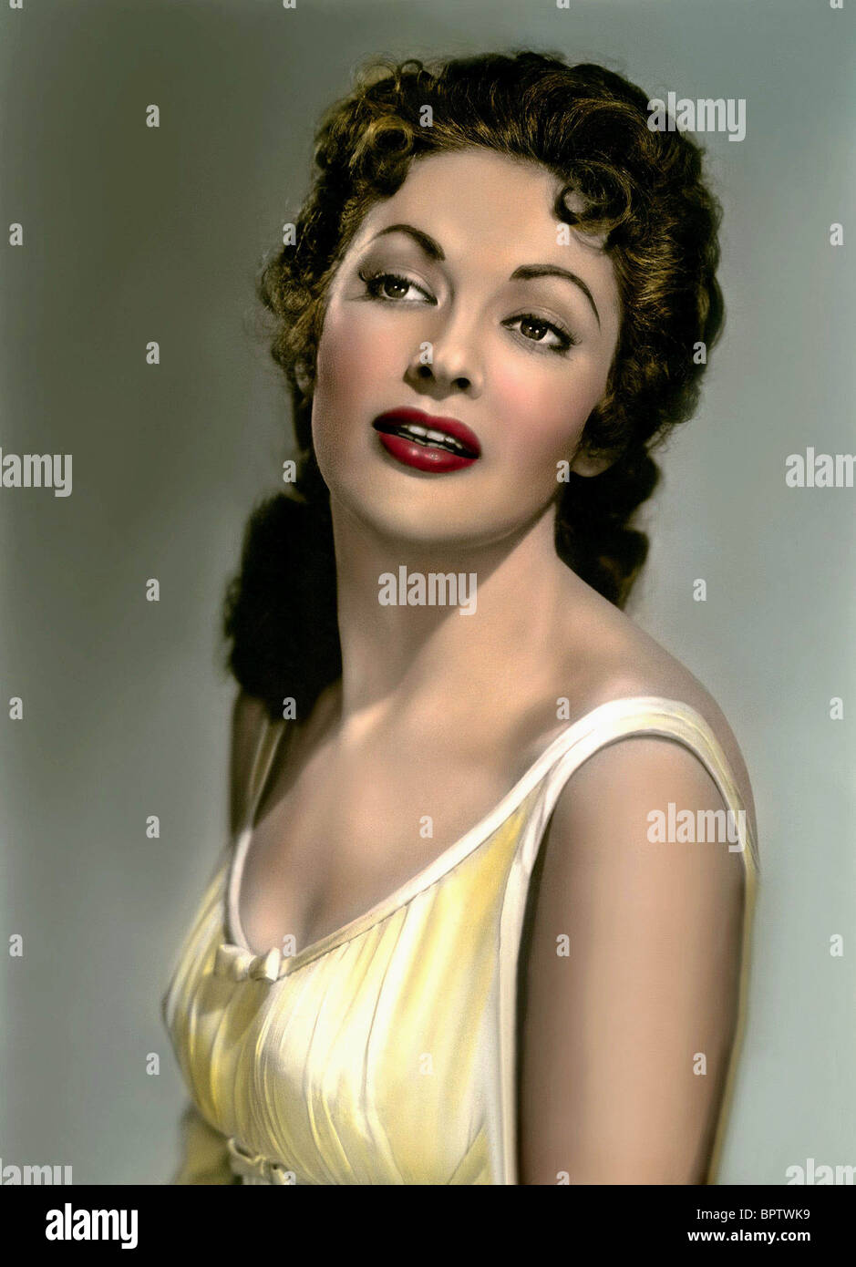 YVONNE DE CARLO SCHAUSPIELERIN (1956 Stockfotografie - Alamy