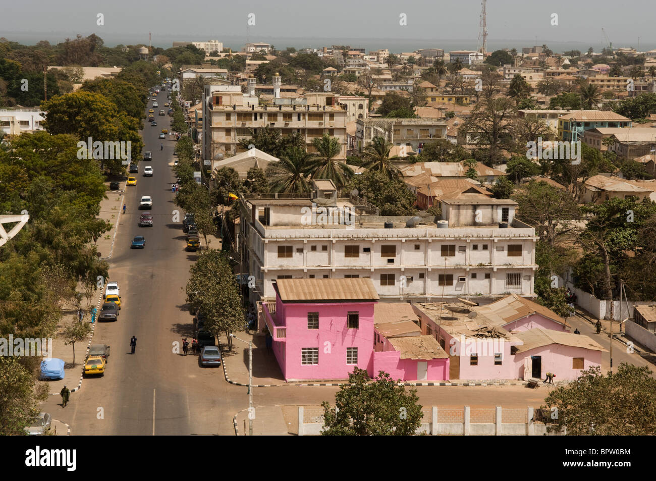 Blick über Banjul aus Arch 22, Gambia Stockfoto