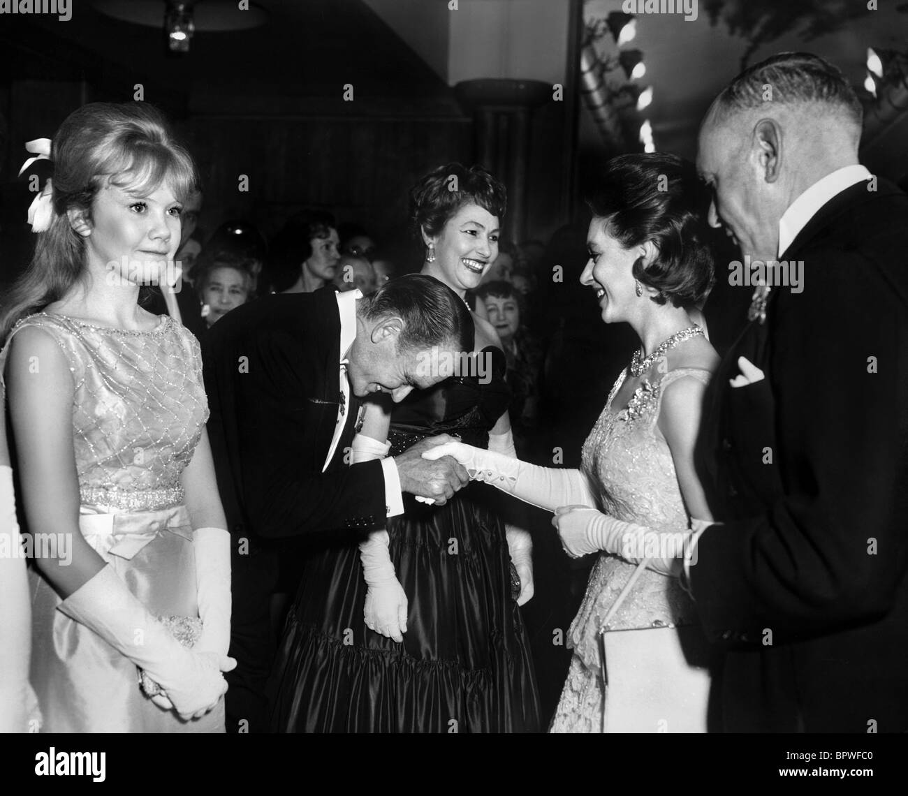 HAYLEY MILLS ANN COATES & Prinzessin MARGARET SAMMY GOING SOUTH PREMIERE 18. März 1963 Stockfoto