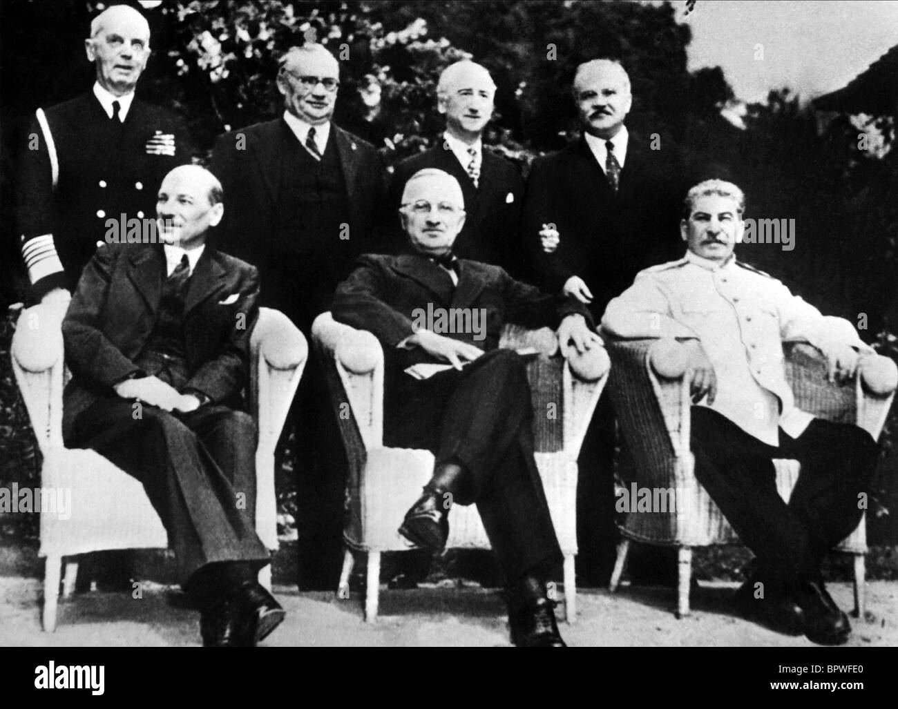 CLEMENT ATTLEE HARRY S. TRUMAN & Josef STALIN verbündet Führer 2. August 1945 CECILIENHOF Stockfoto