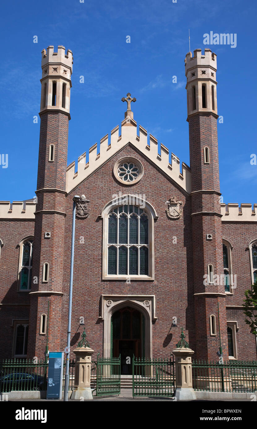 Irland, Norden, Belfast, Märkte Gebiet, St. Malachy katholische Kirche außen restauriert im Jahr 2010. Stockfoto