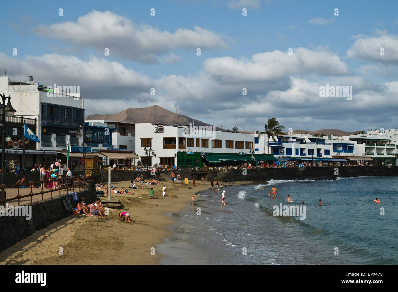 Dh Strand PLAYA BLANCA Lanzarote Playa Blanca Beach Village direkt am Meer Stadt Stockfoto