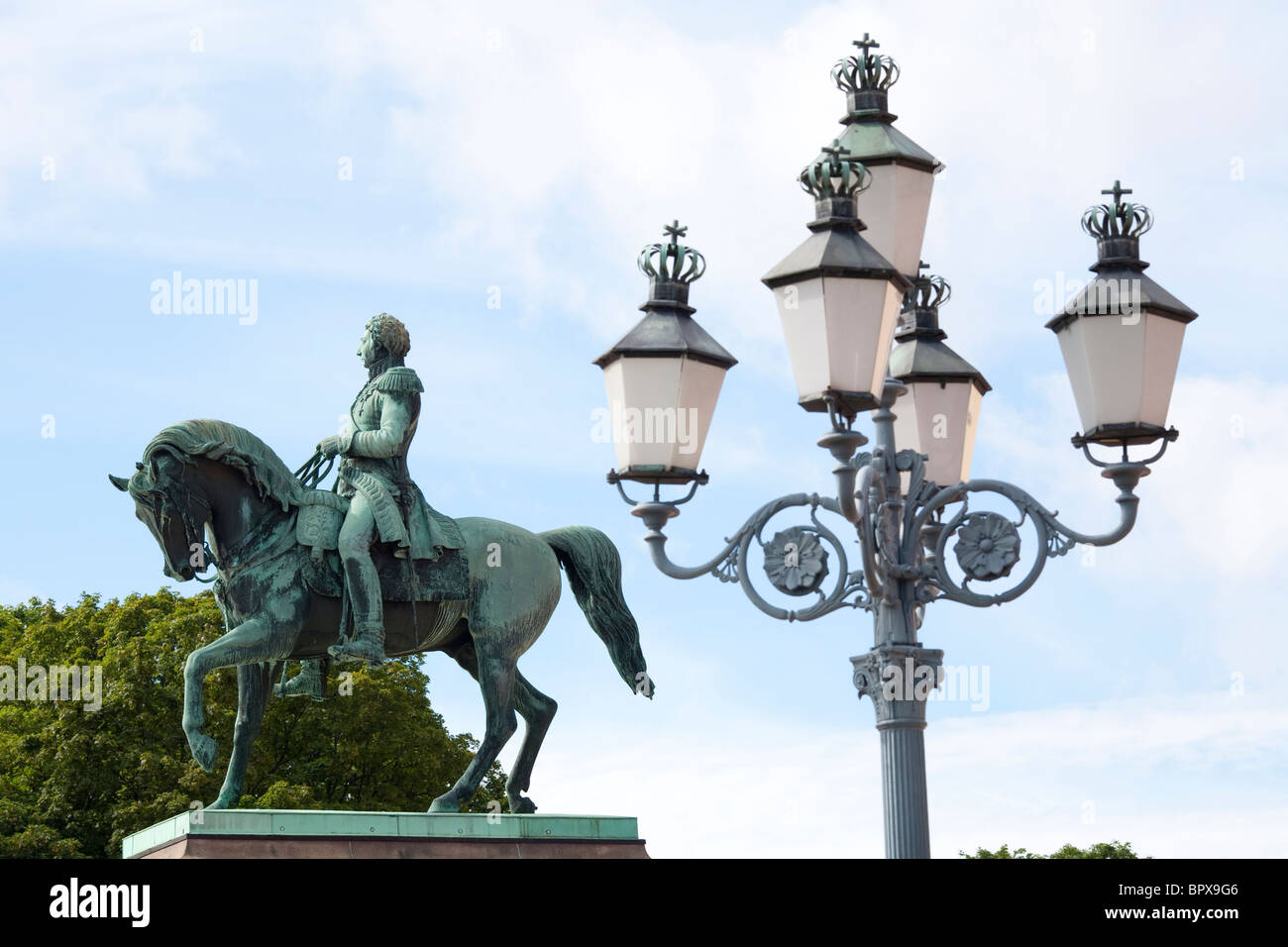 Reiterstatue von B. Bergslien von König Karl Johan, vor dem königlichen Palast, Oslo Norwegen. Foto: Jeff Gilbert Stockfoto