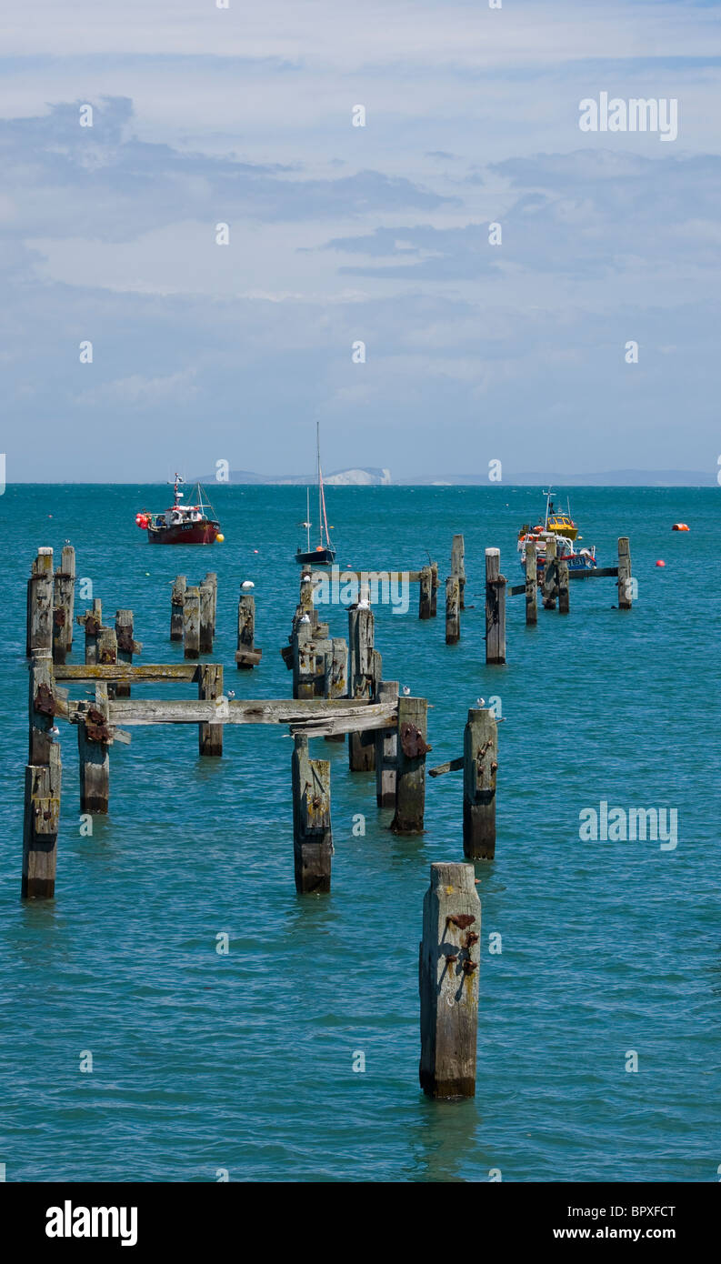 Die Überreste der alten Mole in Swanage, Dorset UK. Stockfoto