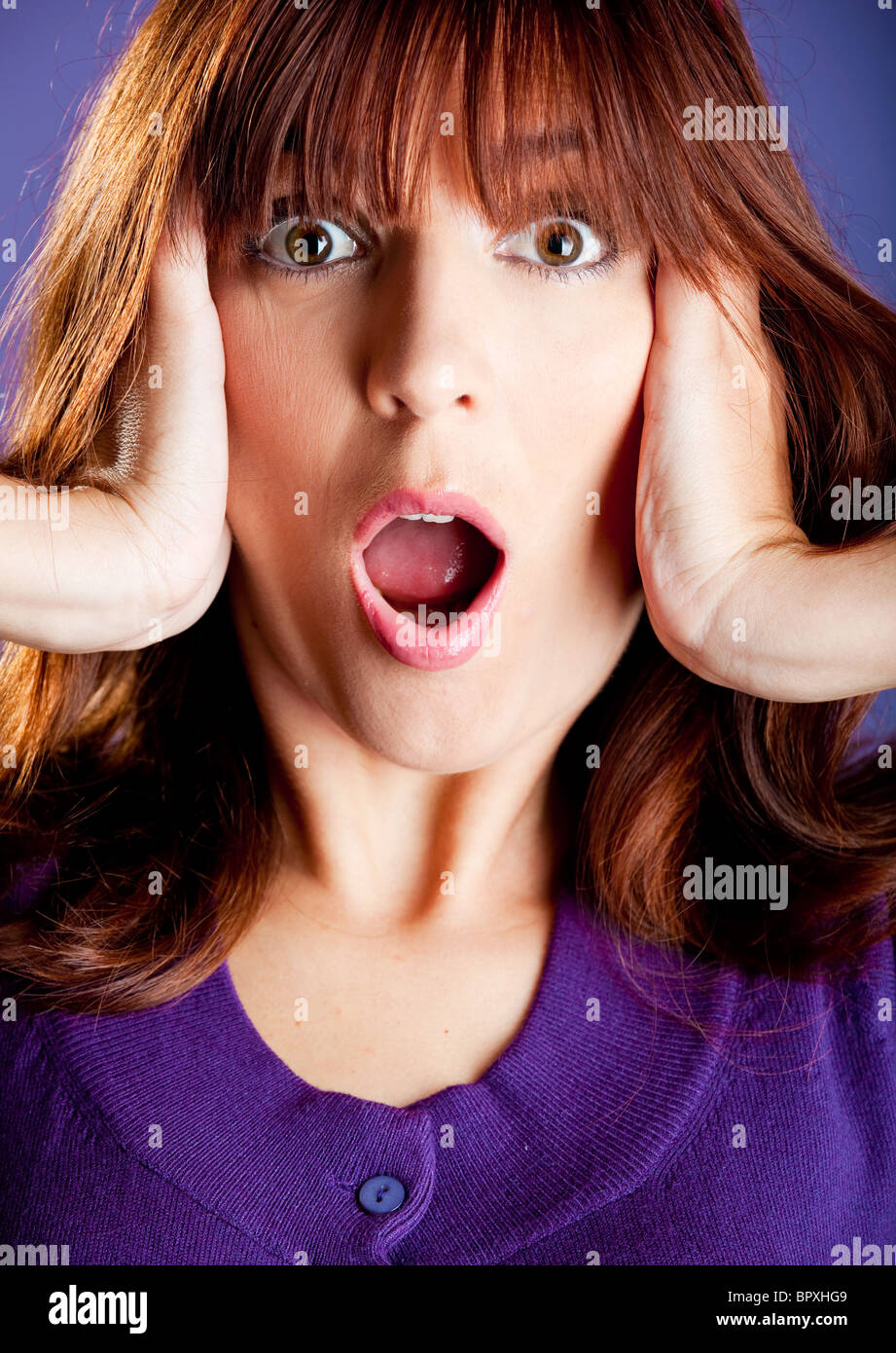Close-up Portrait einer schönen Frau mit einem Ausdruck der Überraschung Stockfoto