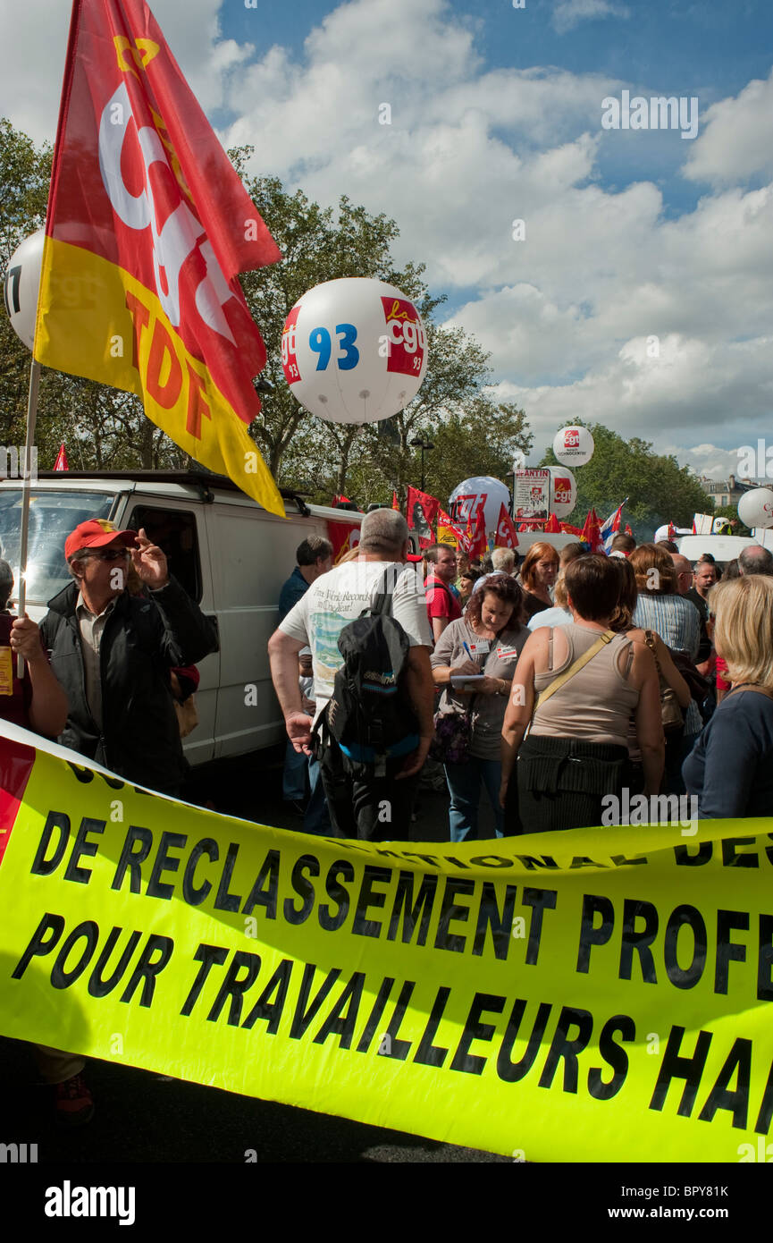 Proteste in Paris, Frankreich, Millionen streiken Proteste, in Frankreich wegen Rentenreformen, französische Arbeitsunion, CGT, Haushaltsproteste, Rentengesetze und Proteste in Frankreich Stockfoto