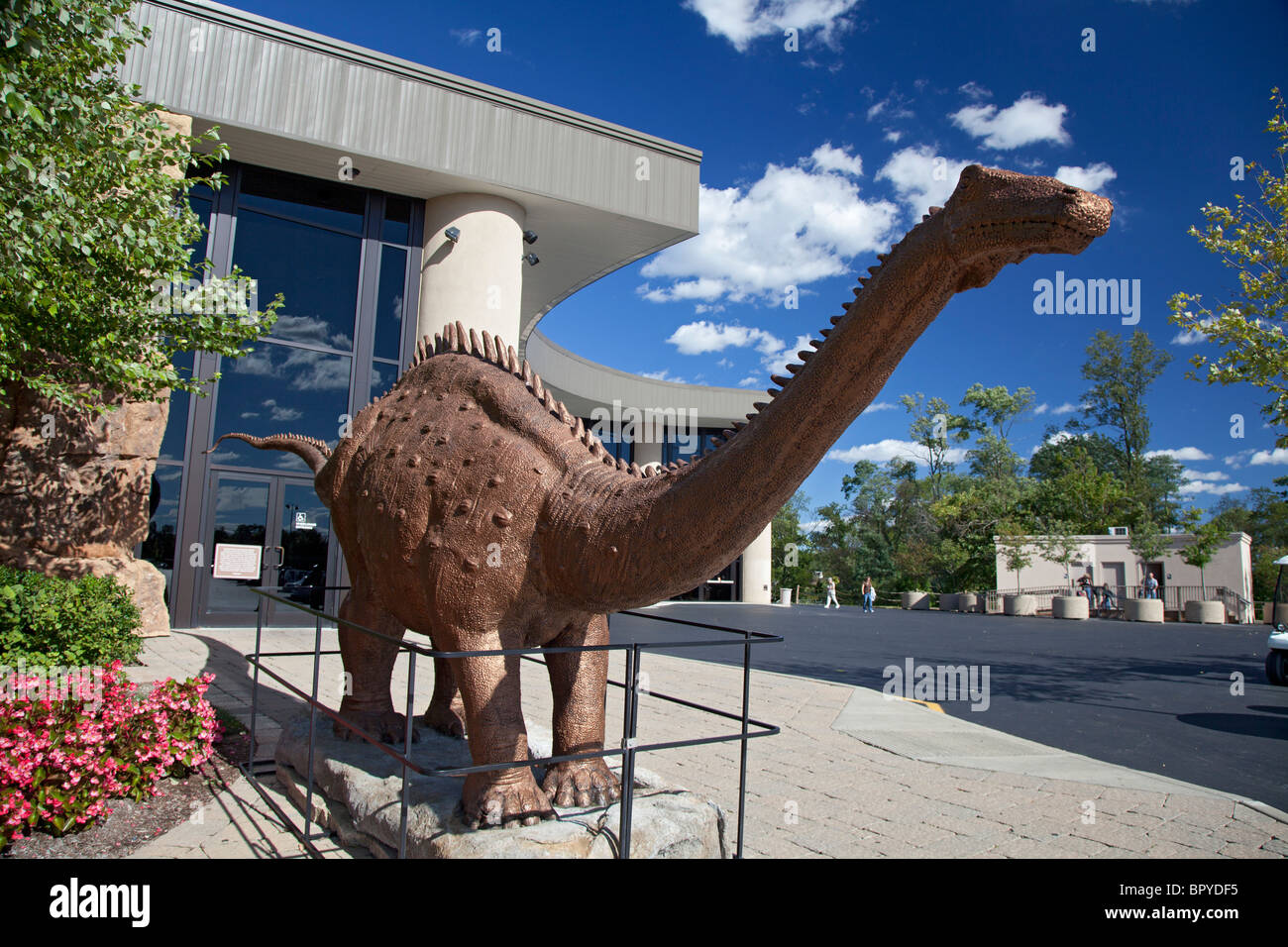 Dinosaur Exhibit Creation Museum In Fotos Und Bildmaterial In Hoher dinosaur-exhibit-creation-museum-in-fotos-und-bildmaterial-in-hoher