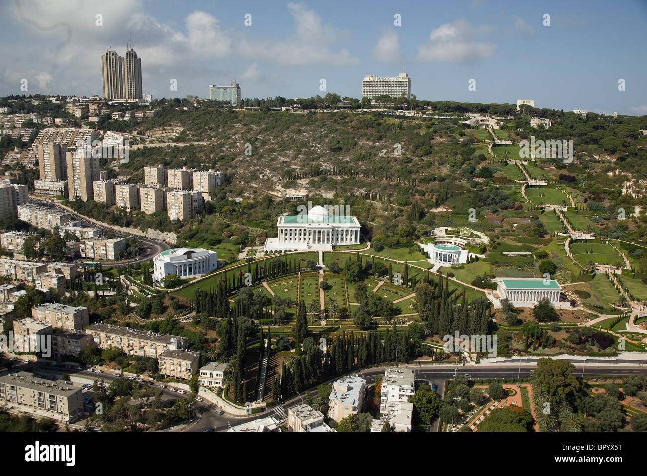 Luftaufnahme von der Bahai-Gärten und Tempel an den Hängen des Berges Carmel Stockfoto