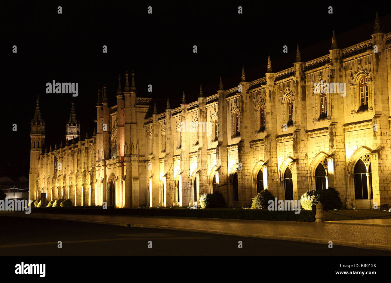 Kloster des Hieronymus in der Nacht. Lissabon Portugal Stockfoto