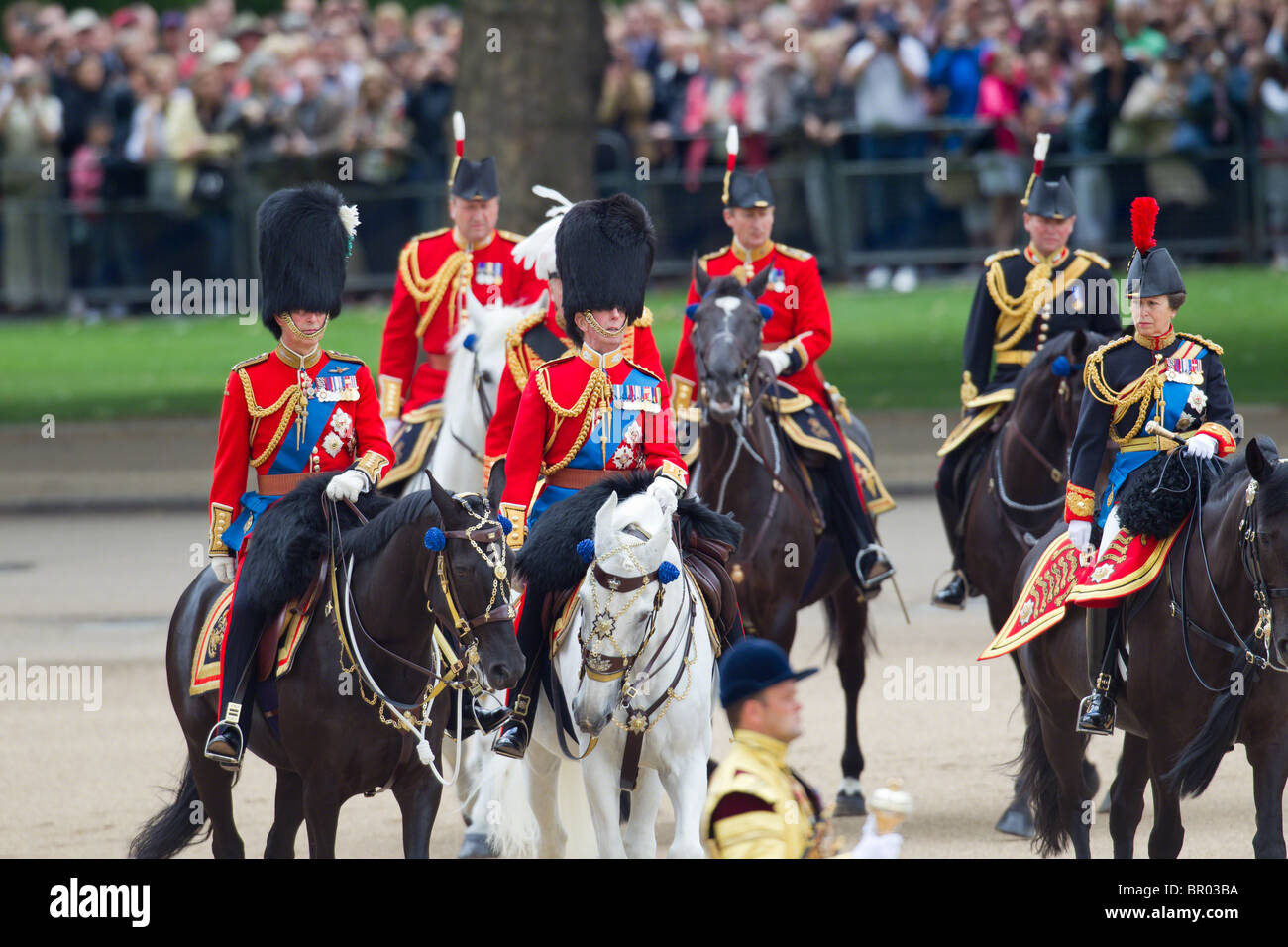Königliche Obristen und Inspektion der Linie Stallmeisterzeit. "Trooping die Farbe" 2010 Stockfoto