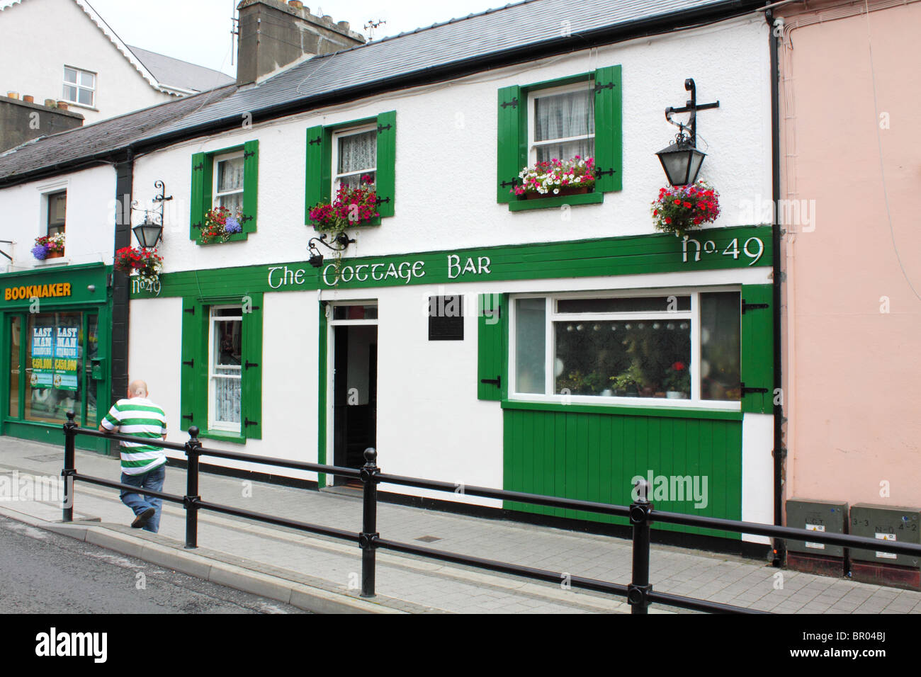 Der Cottage-Bar in Letterkenny, County Donegal, Irland Stockfoto