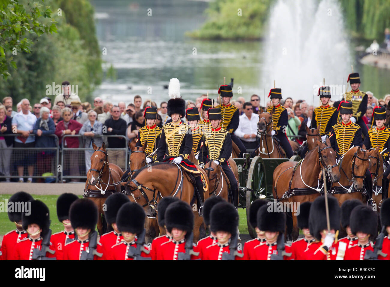 Des Königs Troop Royal Horse Artillery vor St. James Park, "Trooping die Farbe" 2010 Stockfoto