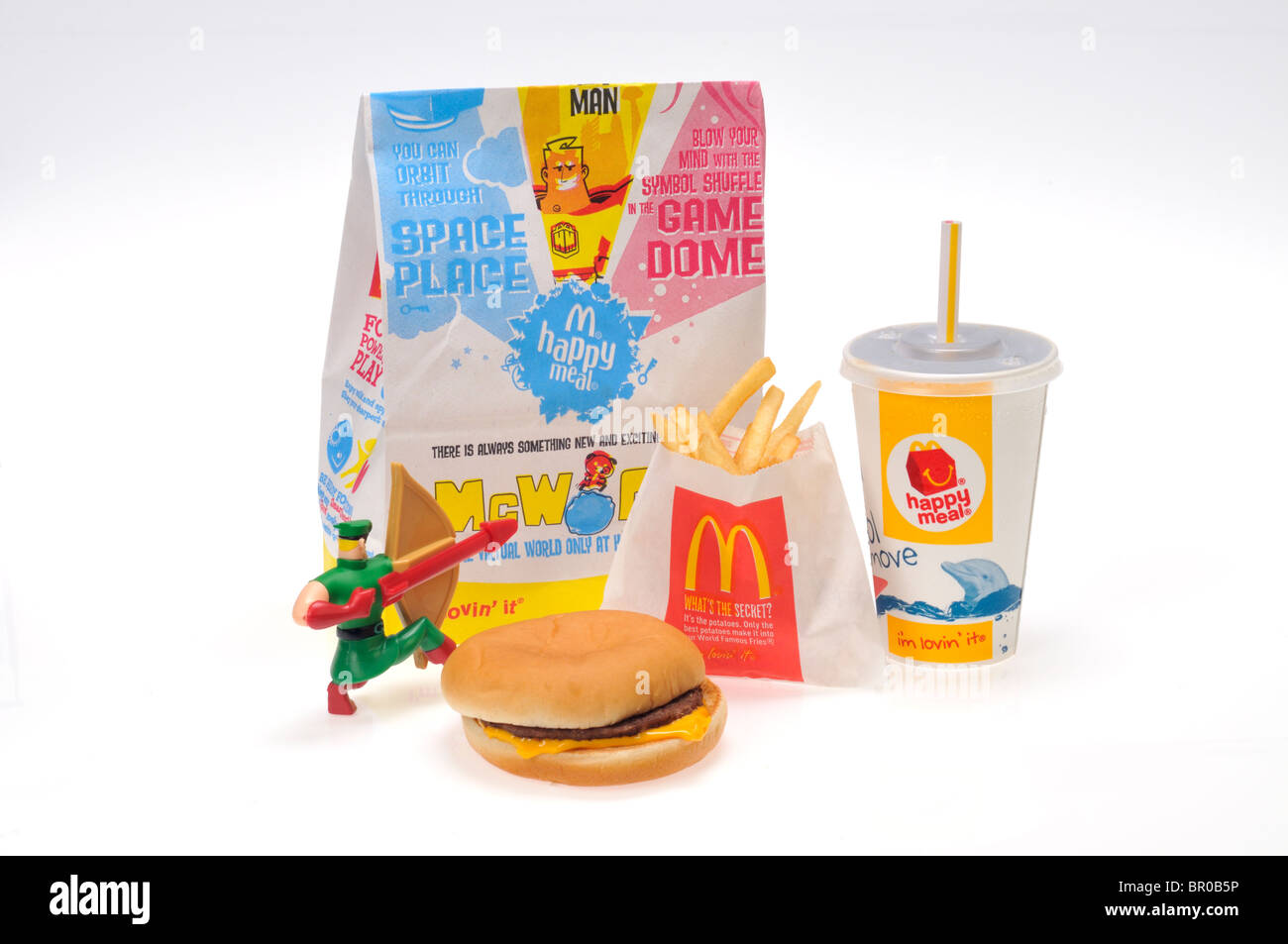 McDonald's Happy Meal mit Robin Hood Spielzeug auf weißem Hintergrund, Ausschnitt. Stockfoto