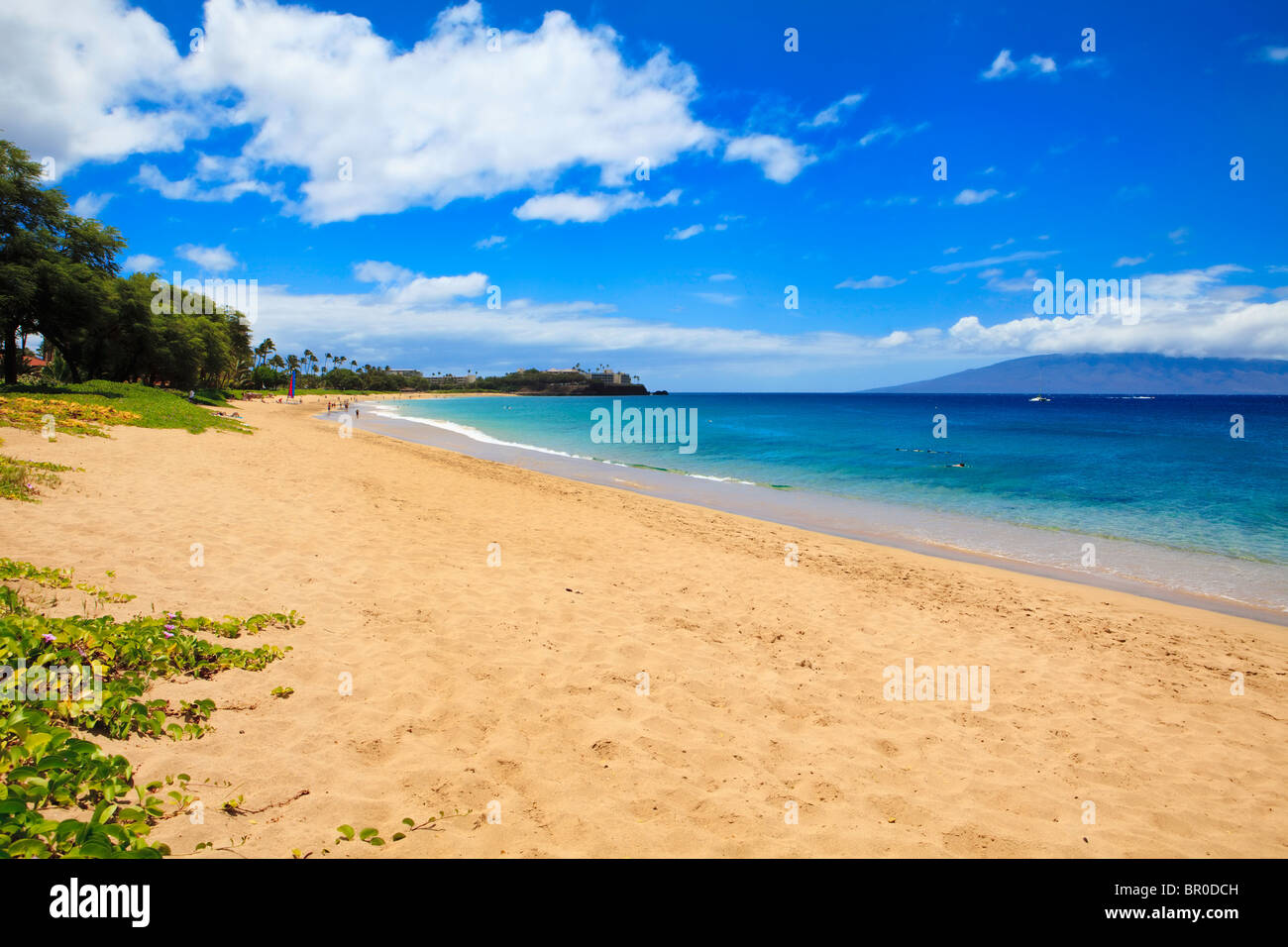 Kaanapali Beach auf Maui mit Blick auf die Insel kahoolawe Stockfoto