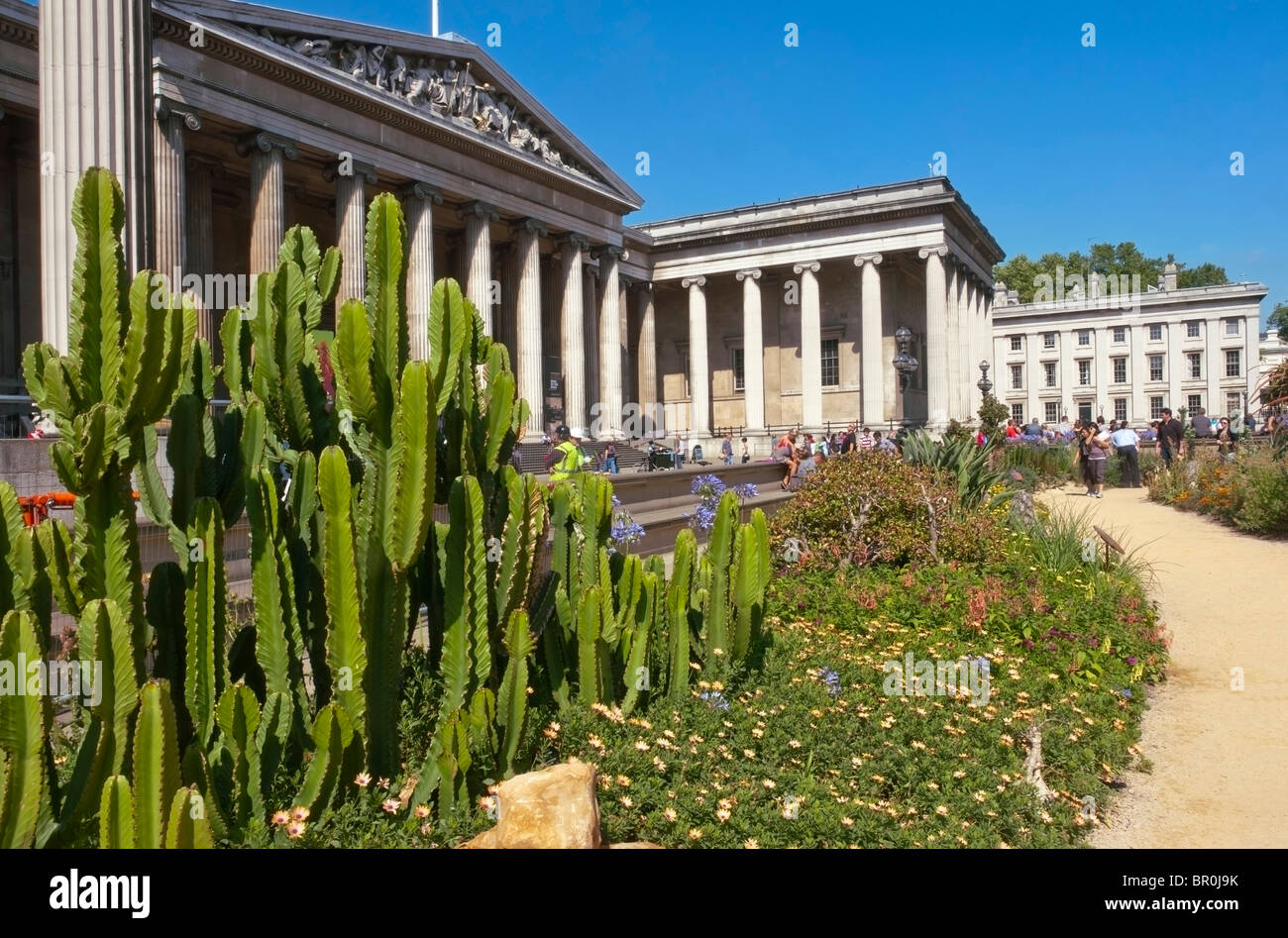 Eine Ausstellung der südafrikanischen Landschaft vor dem British Museum in London, organisiert in Zusammenarbeit mit Kew Gardens Stockfoto