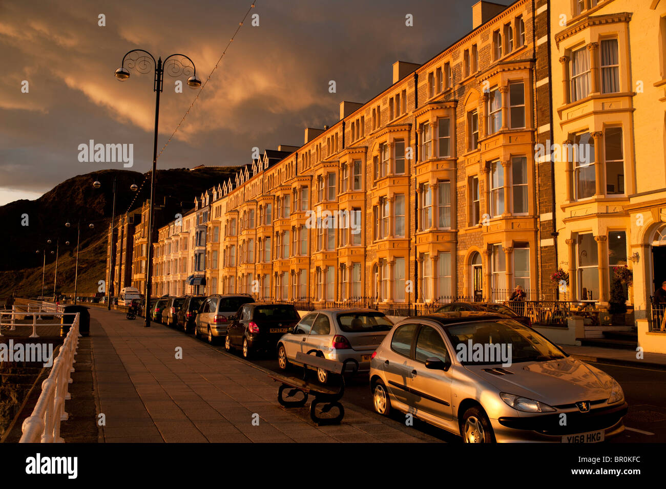 Sommerabend am Meer Studentenwohnheime, Aberystwyth University, wales, UK Stockfoto