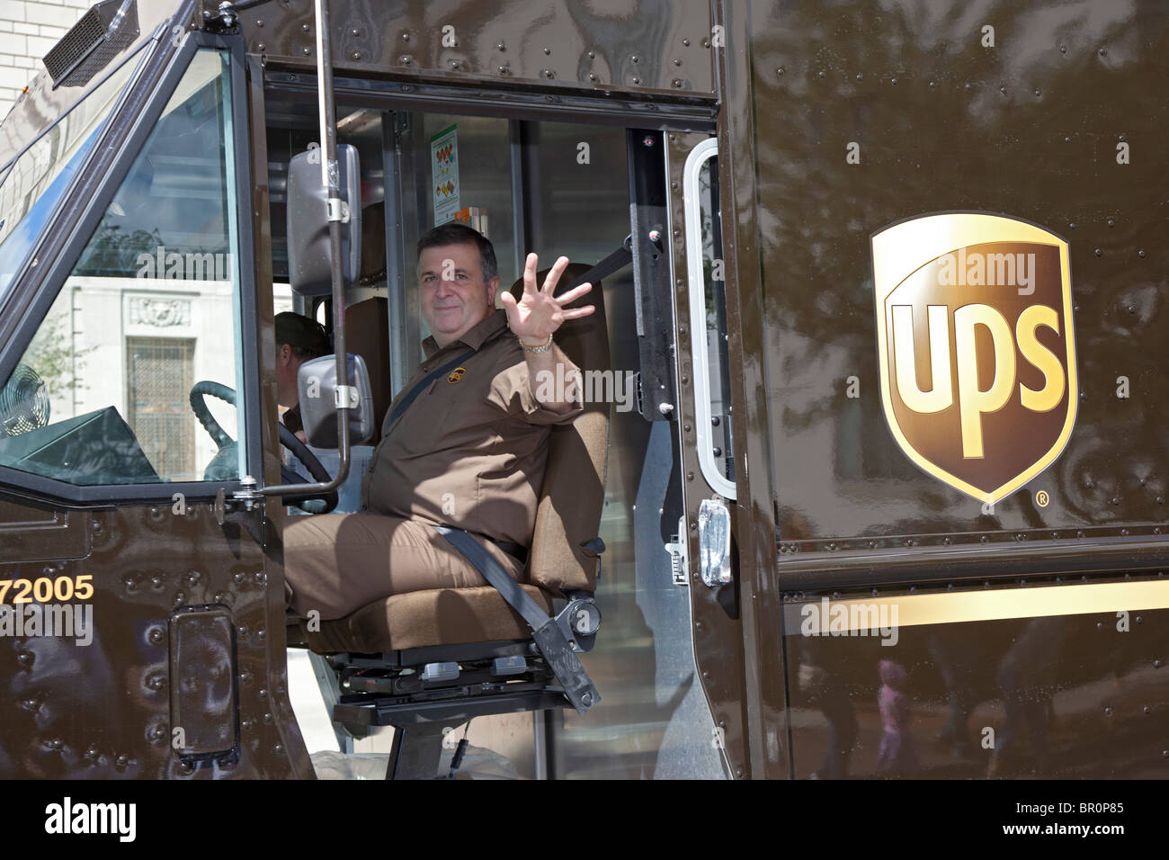 Indianapolis, Indiana - A United Parcel Service Lieferwagen in der Labor Day Parade. Stockfoto