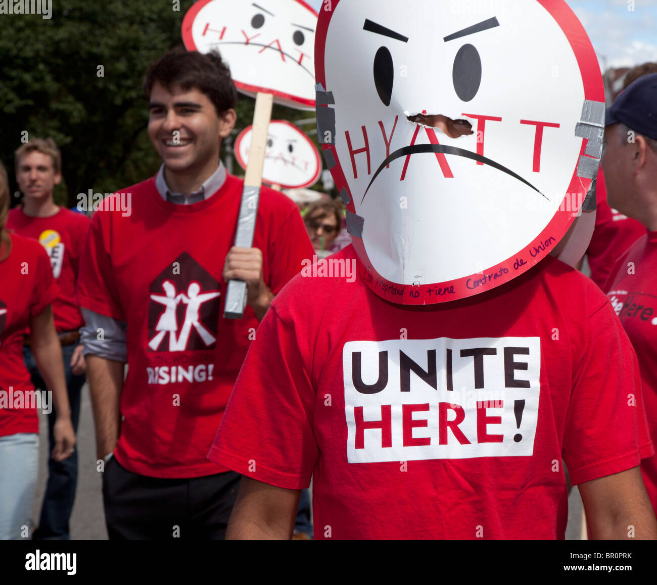 Indianapolis, Indiana - Mitglieder von vereinen hier März in der Labor Day Parade zur Unterstützung der Hyatt Hotel Arbeitnehmer. Stockfoto