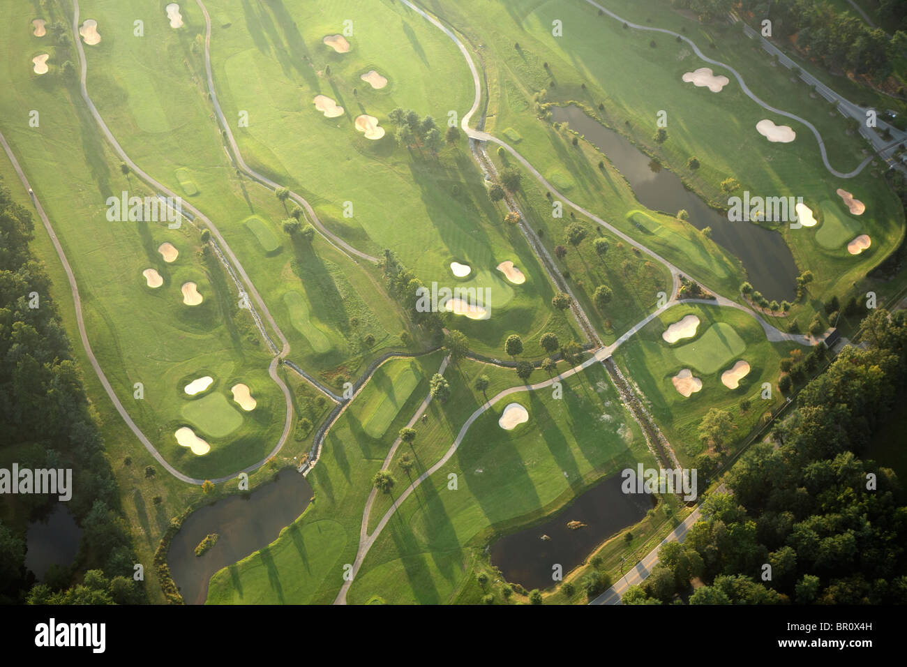 Luftaufnahme eines Golfplatzes außerhalb Hendersonville, NC. Stockfoto