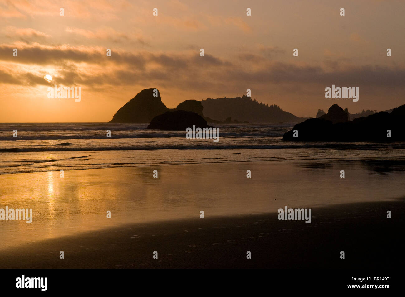 Sonnenuntergang am Moonstone Beach. Stockfoto