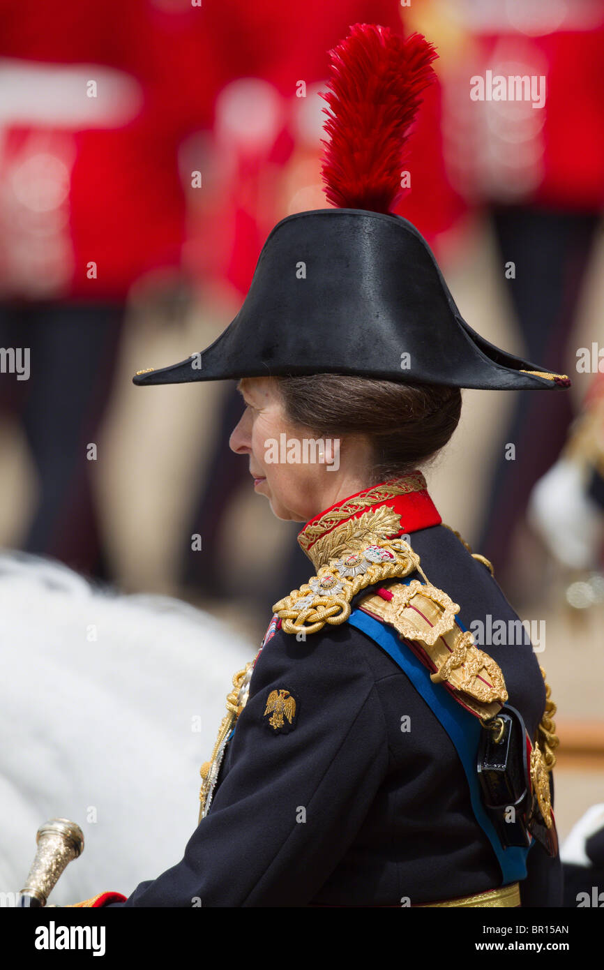 Die Princess Royal auf dem Pferderücken. "Trooping die Farbe" 2010 Stockfoto