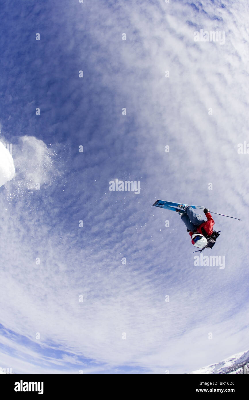 Mann, Ski fahren, springen, Wyoming Stockfoto