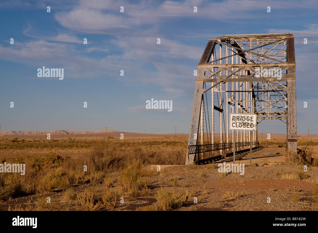 Brücke ins Nirgendwo Stockfoto