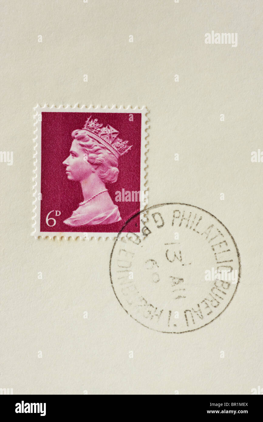 6D britische Briefmarke lila 1967 bis 1969 Stockfoto
