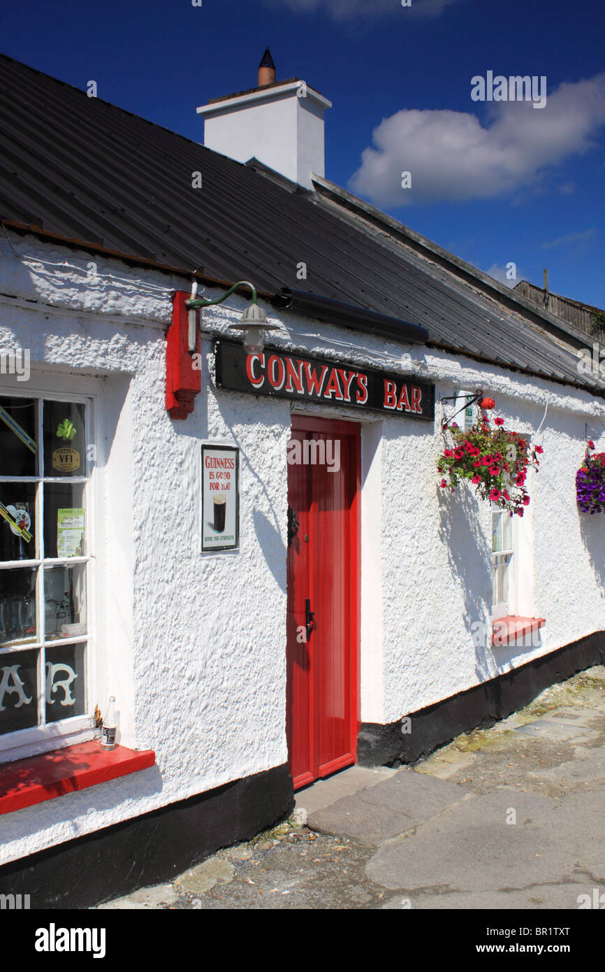 Conway'sBar, traditionelles irisches Pub in Ramelton, County Donegal, Irland Stockfoto