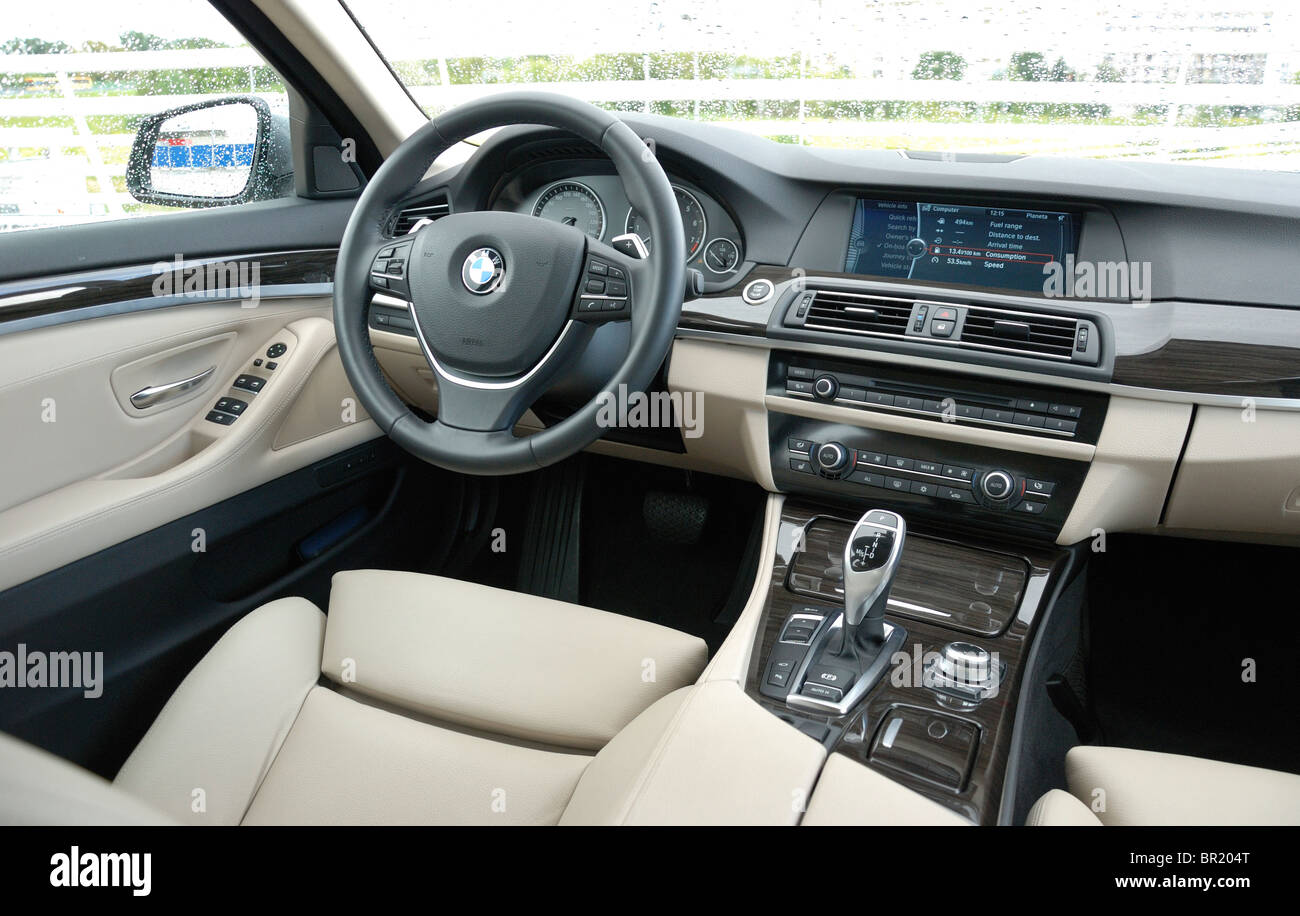 Bmw Dashboard Stockfotos Bmw Dashboard Bilder Alamy