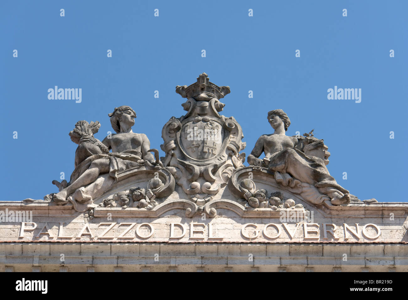 Dachgeschoss des Palazzo del Governo, Ascoli Piceno, Italien Stockfoto