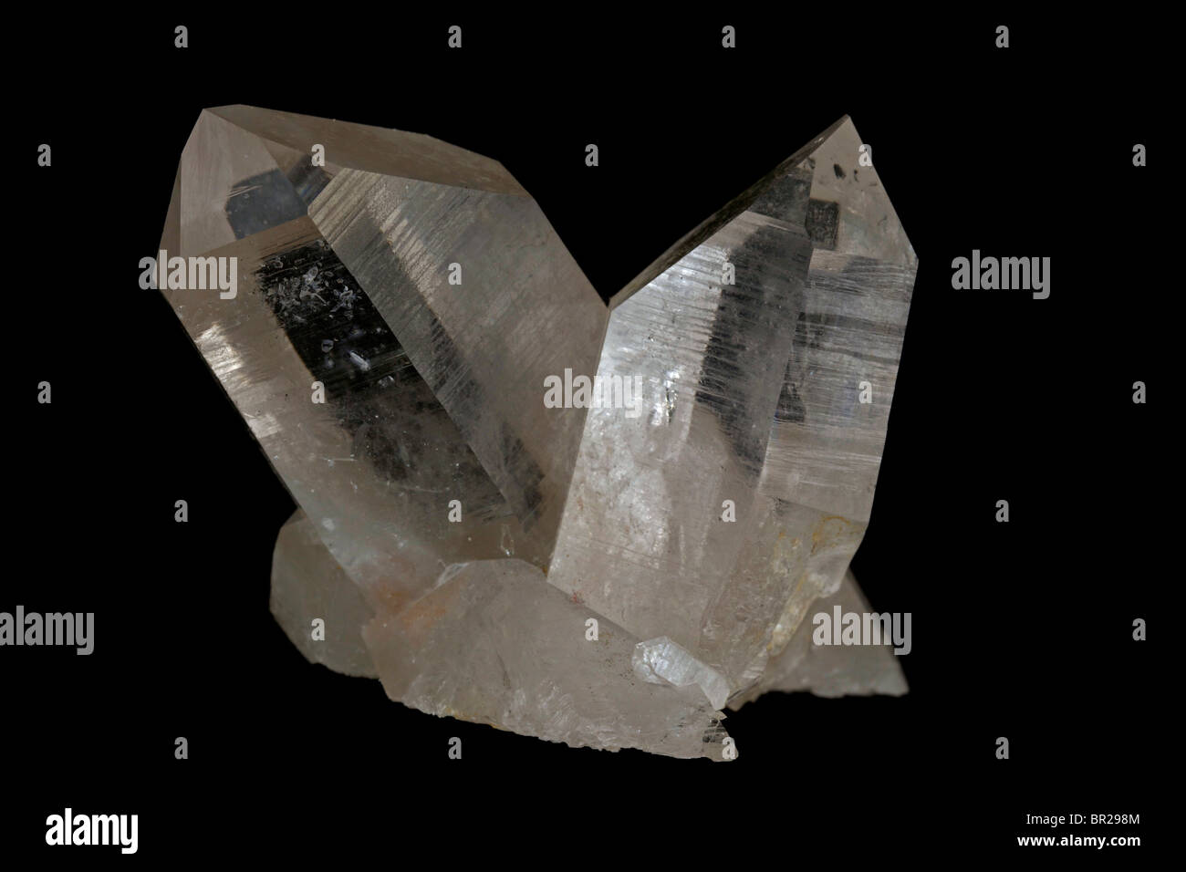 Quarz (SiO2 - Siliziumdioxid) - das häufigste Mineral auf der Erde - viele  industrielle Anwendungen inklusive Glas Stockfotografie - Alamy