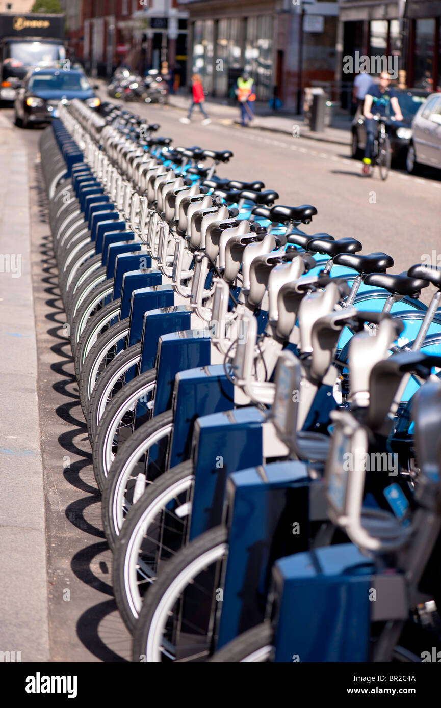 Barclays Cycle Hire Projekt Schema, Wells Street, W1, London, Vereinigtes Königreich Stockfoto