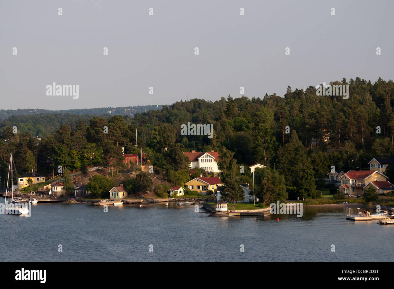 Einer der vielen Inseln im Archipel in Stockholm, Schweden. Stockfoto