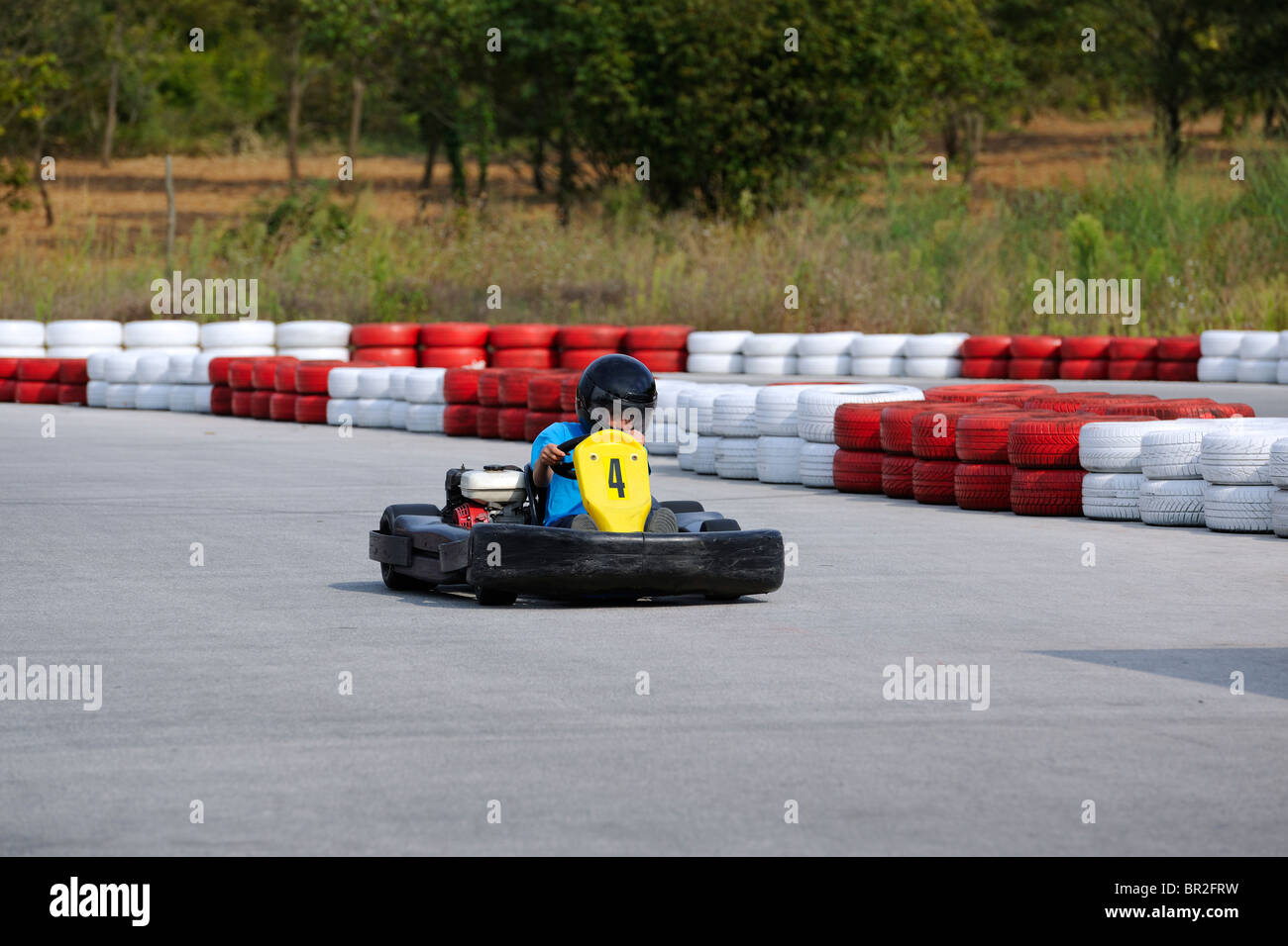 Teenager im Go-Kart Stockfoto